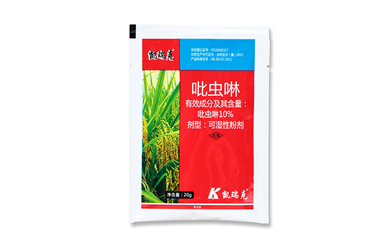10%吡蟲啉可濕性粉劑-凱瑞克  產品性能：  本產品具有胃毒和觸殺作用，持效期較長，對防治水稻稻飛虱有較好的防效。本品高滲劑氮酮含量1.2%。  使用技術要求：  1、本品應在水稻苗床或本田中低齡若蟲發生高峰期施藥，噴霧要均勻，視蟲害情況，可噴施2次。2、大風天或預計1小時內有降雨，請勿施藥。
