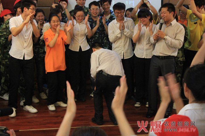 笑比哭好